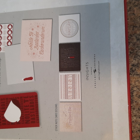 NEW The Handmaid's Tale Deluxe Note Card Set - Picture 4 of 8